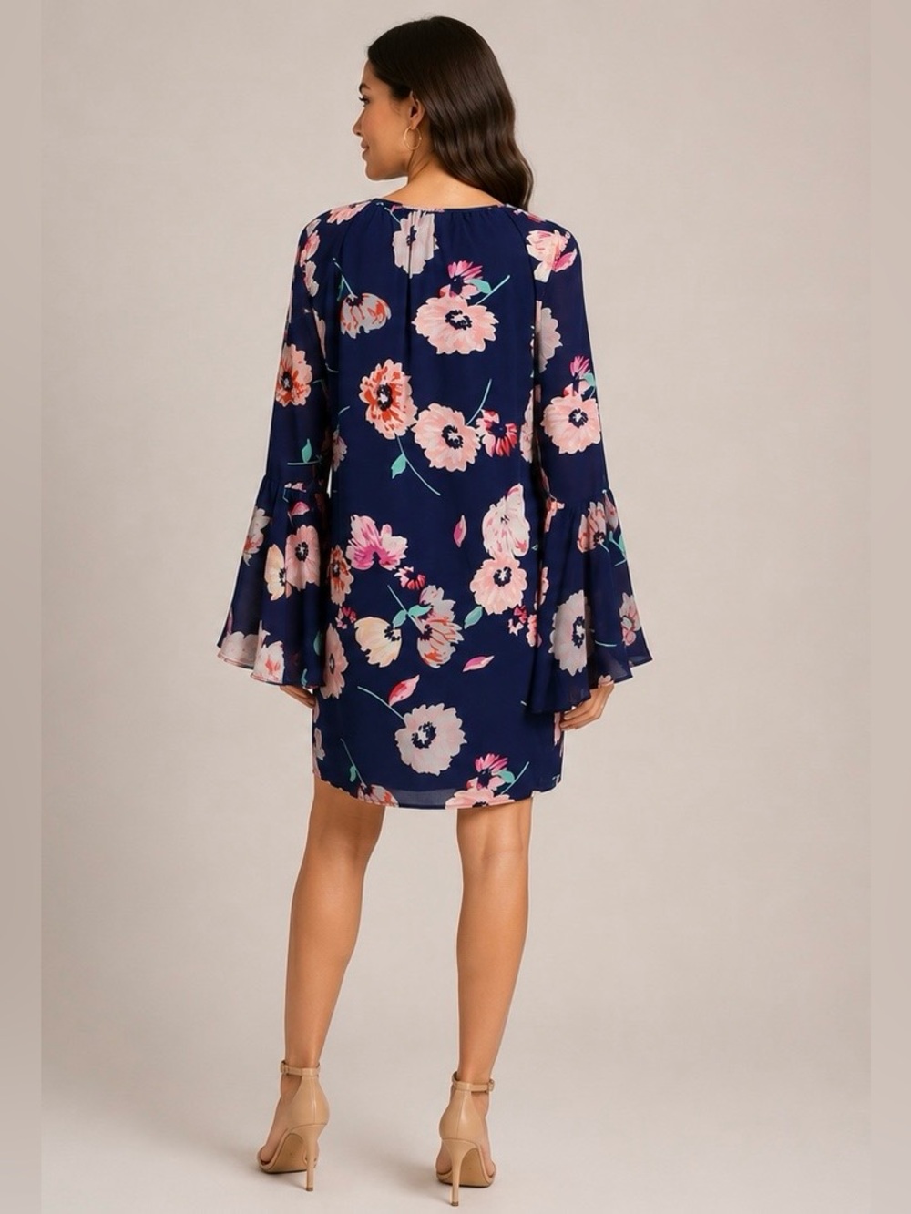 NWOT Yumi Kim Silk Floral Shift Dress Small Bell Sleeve Boho Cocktail Mini - Picture 4 of 11